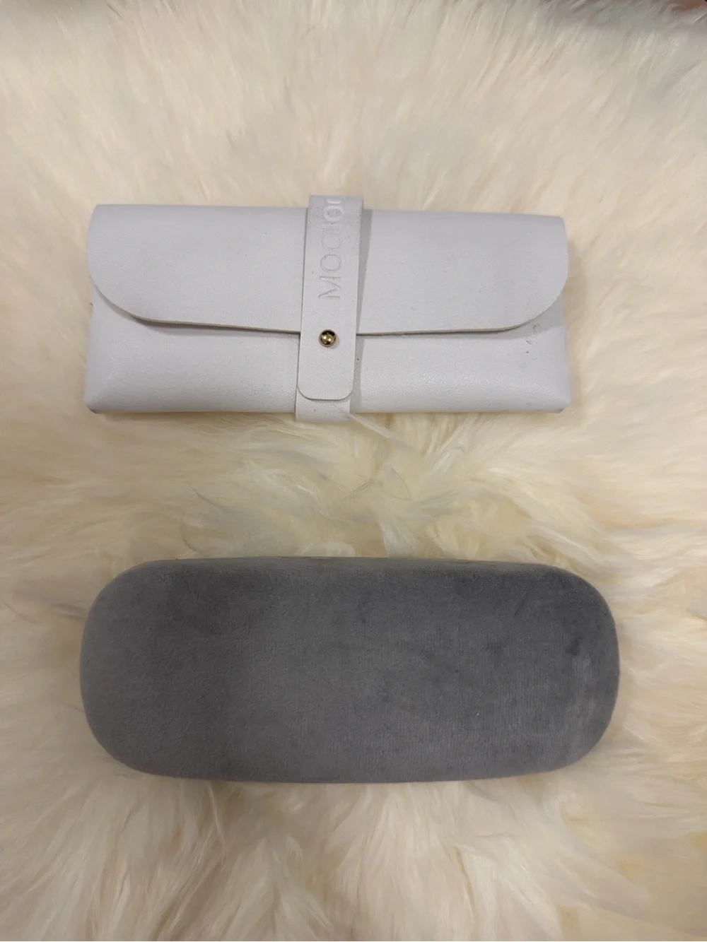 White & Grey Sunglasses Case - Unbranded Foldover Travel Pouch